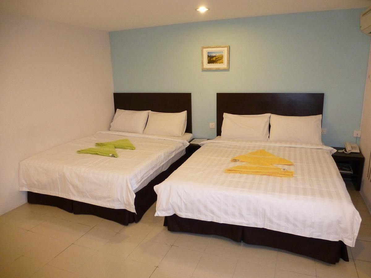 Your Hotel Кланг Экстерьер фото