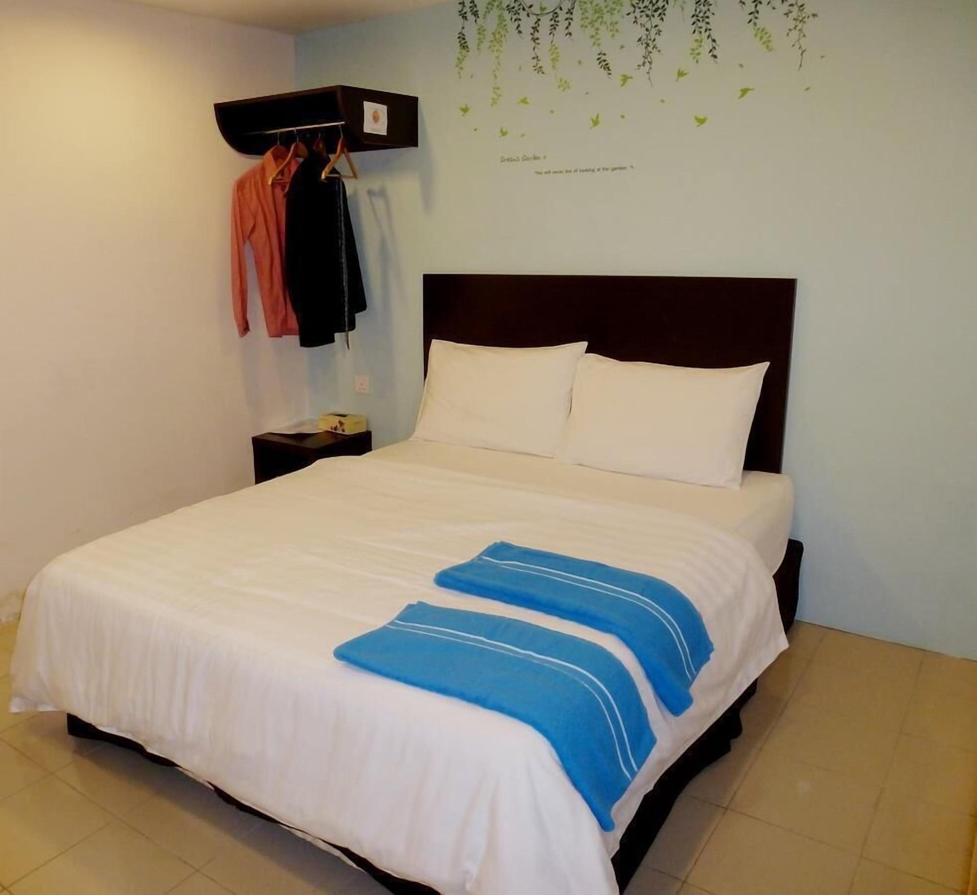 Your Hotel Кланг Экстерьер фото