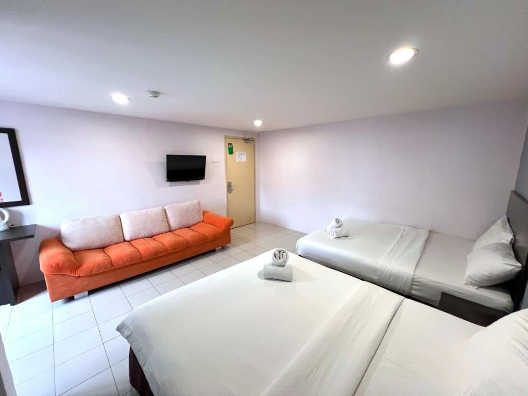 Your Hotel Кланг Экстерьер фото