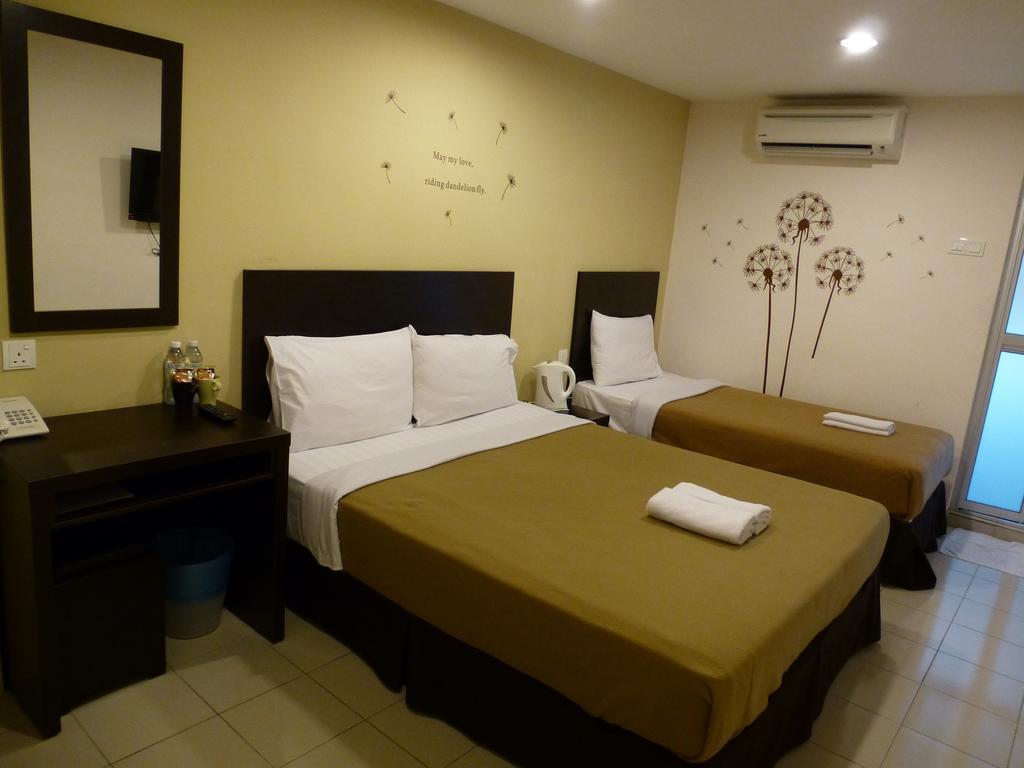 Your Hotel Кланг Экстерьер фото
