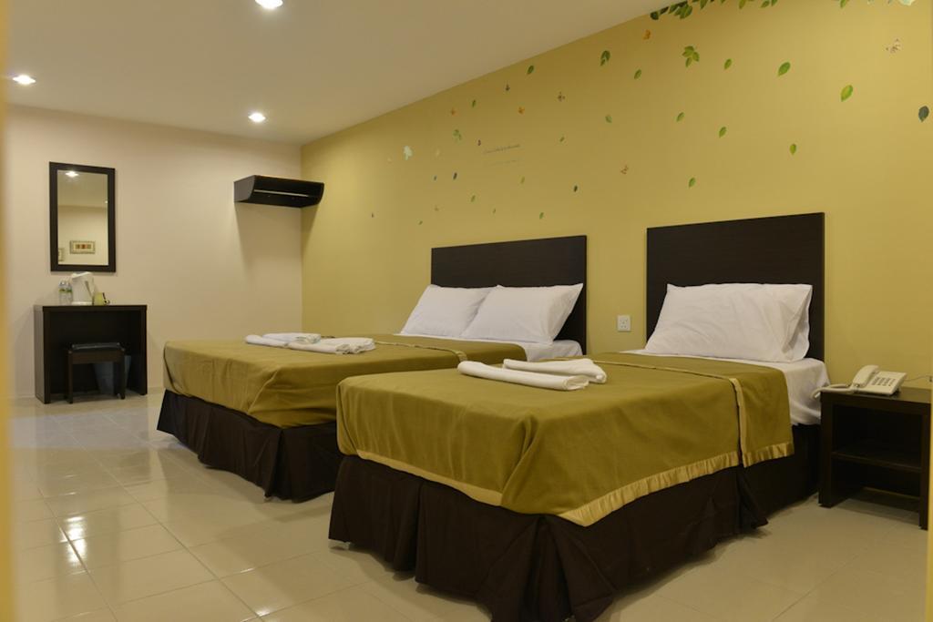Your Hotel Кланг Экстерьер фото