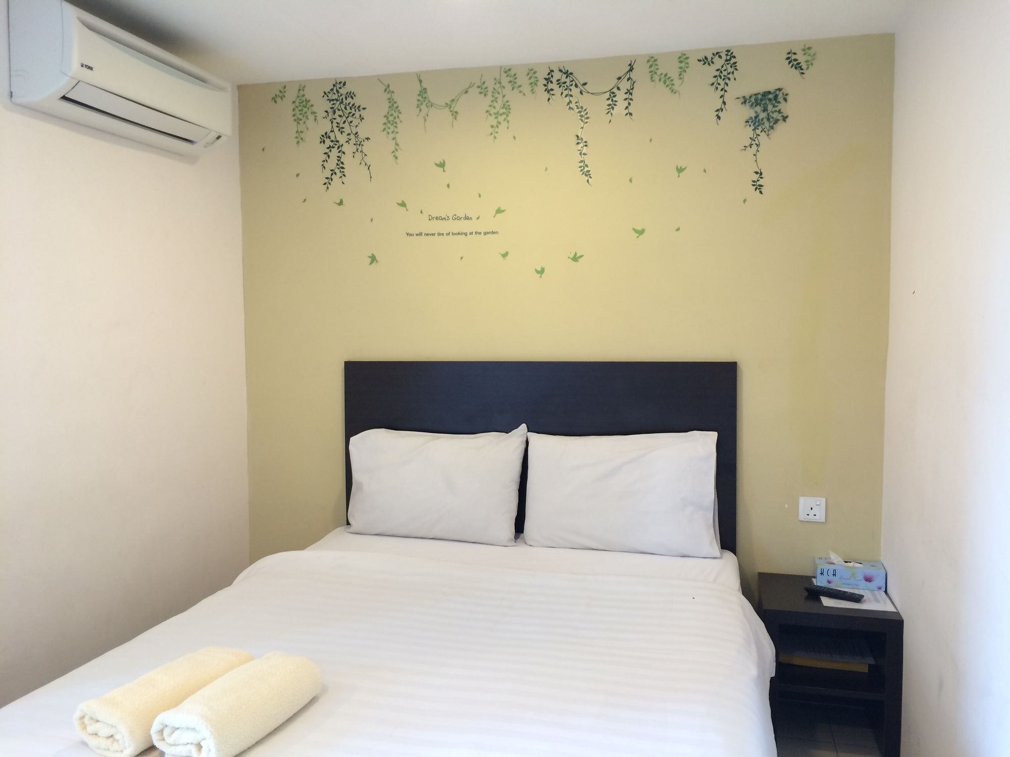 Your Hotel Кланг Экстерьер фото